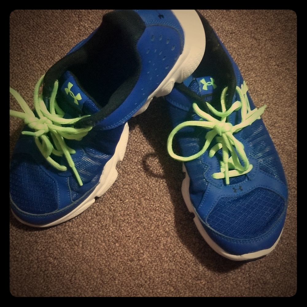 Under armour tennis shoes